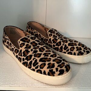 Time and Tru Leopard Print Slip-On Sneakers